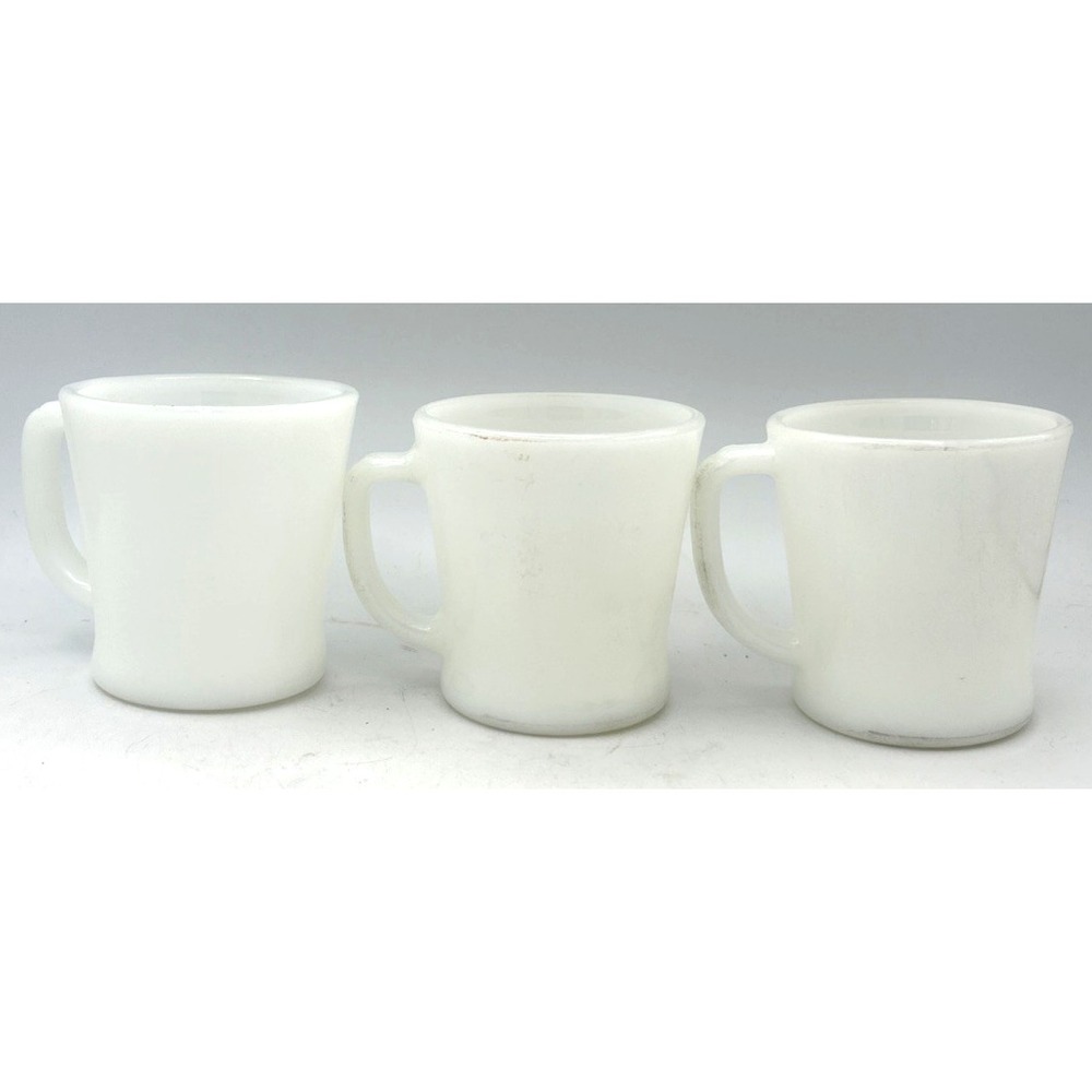VTG FIRE KING White Milk‎ Glass D Handle Mugs Oven Ware Made in USA (Lot Of 3)